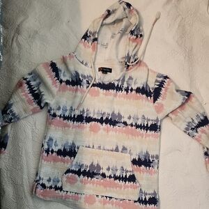 Cozy Hooded Sweater with Pink and Blue Accents